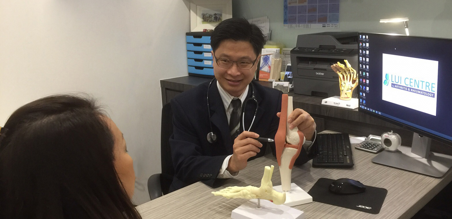 Specialist in Rheumatologist